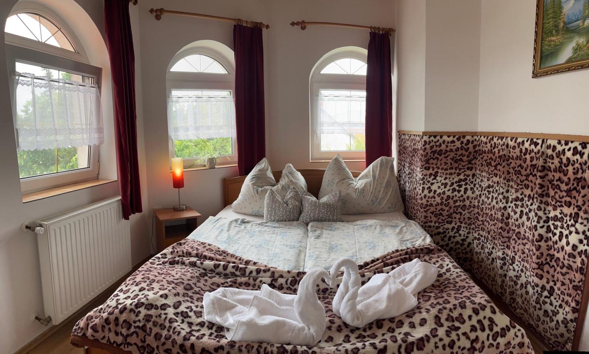 Joker Villa Apartmanhaus Hévíz Esterno foto