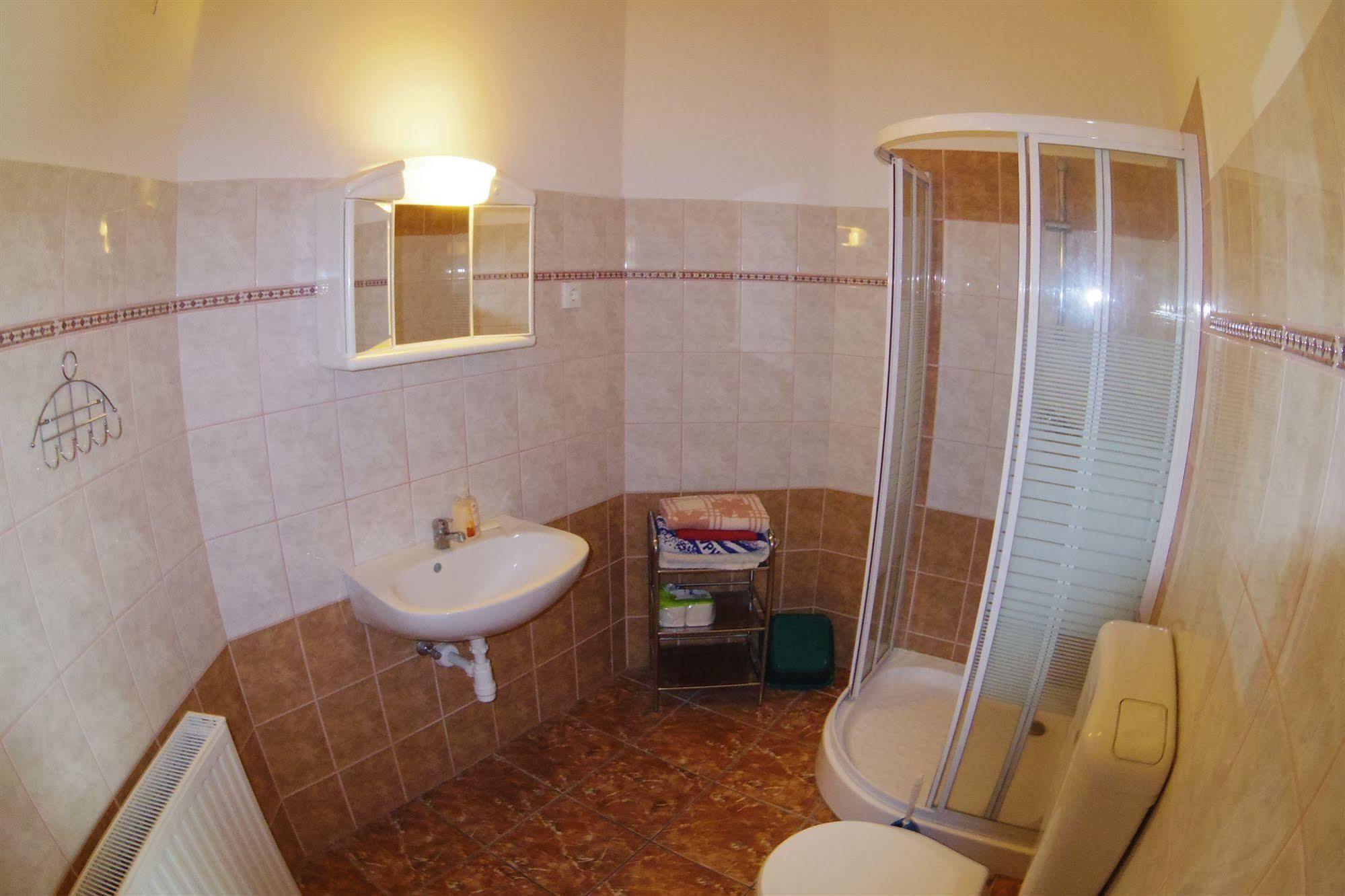 Joker Villa Apartmanhaus Hévíz Esterno foto