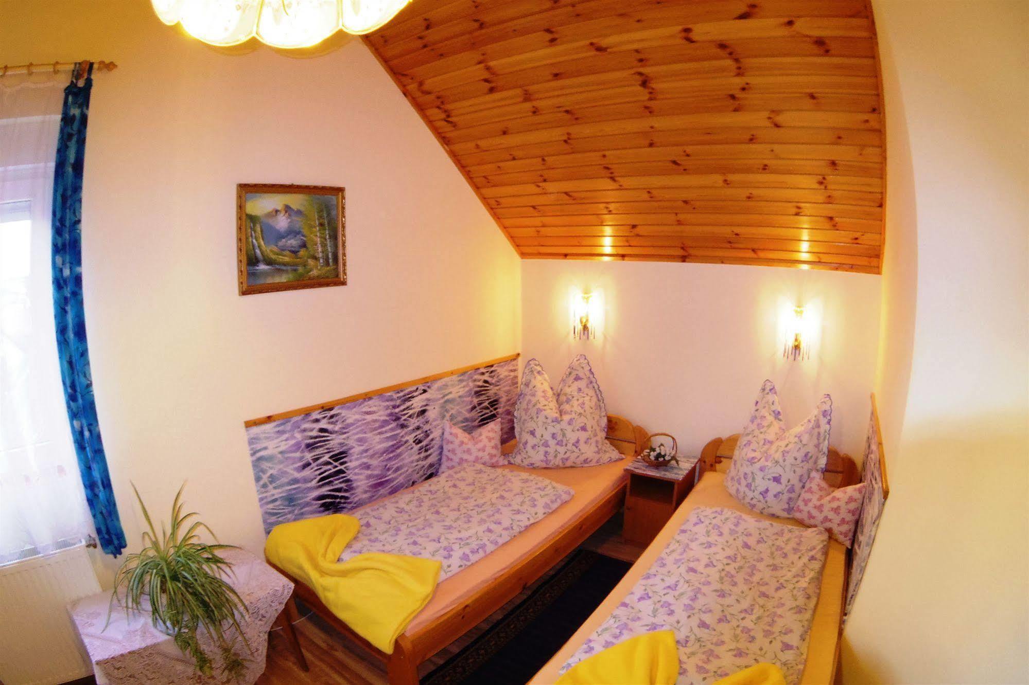 Joker Villa Apartmanhaus Hévíz Esterno foto