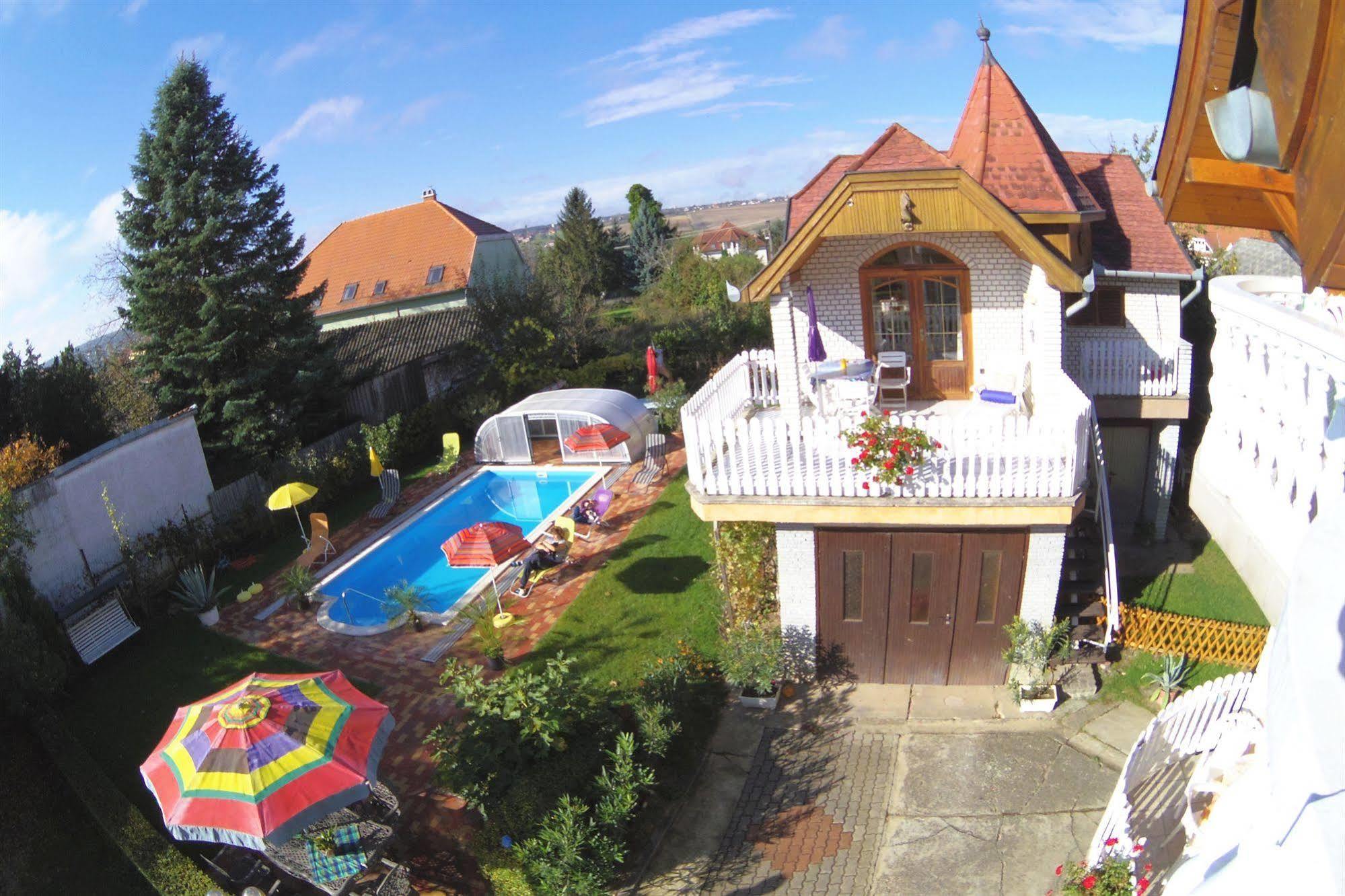 Joker Villa Apartmanhaus Hévíz Esterno foto